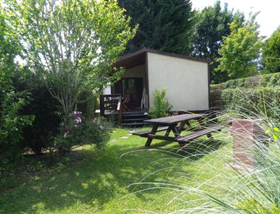Location de mobil home et tente au Camping Château de Bouafles, camping 4 étoiles, location emplacement camping caravaning, mobil home, vente mobil home neufs et occasion proche de Rouen, camping bord de Seine dans l'Eure en Haute Normandie