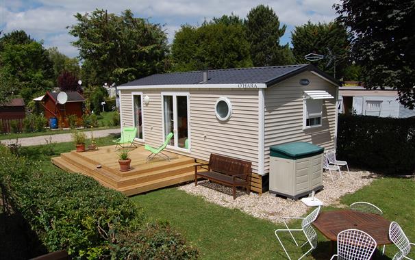 Location de mobil home et tente au Camping Château de Bouafles, camping 4 étoiles, location emplacement camping caravaning, mobil home, vente mobil home neufs et occasion proche de Rouen, camping bord de Seine dans l'Eure en Haute Normandie - Chateau de Bouafles