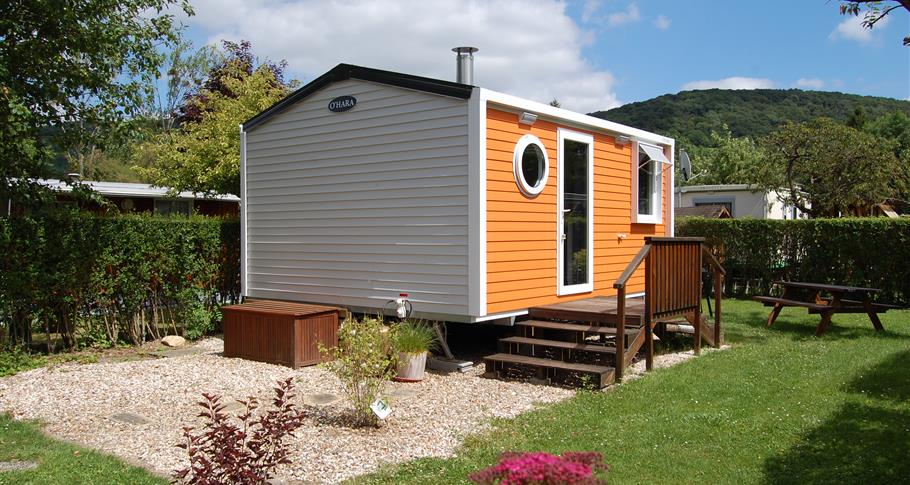 Location de mobil home et tente au Camping Château de Bouafles, camping 4 étoiles, location emplacement camping caravaning, mobil home, vente mobil home neufs et occasion proche de Rouen, camping bord de Seine dans l'Eure en Haute Normandie