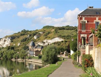 Bord  de seine au Petit Andelys