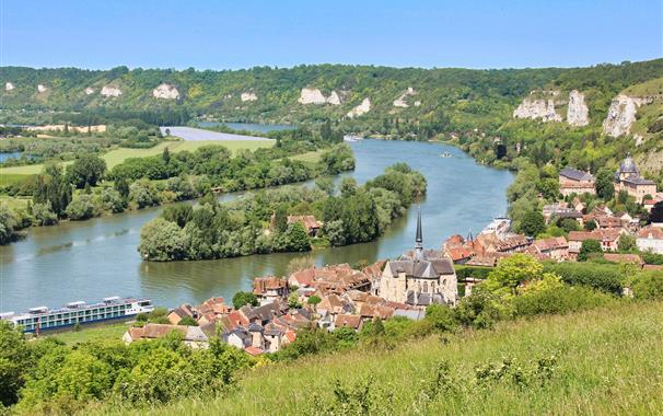 Aux alentours du Camping Château de Bouafles près de Giverny dans l'Eure, en Normandie  - Chateau de Bouafles
