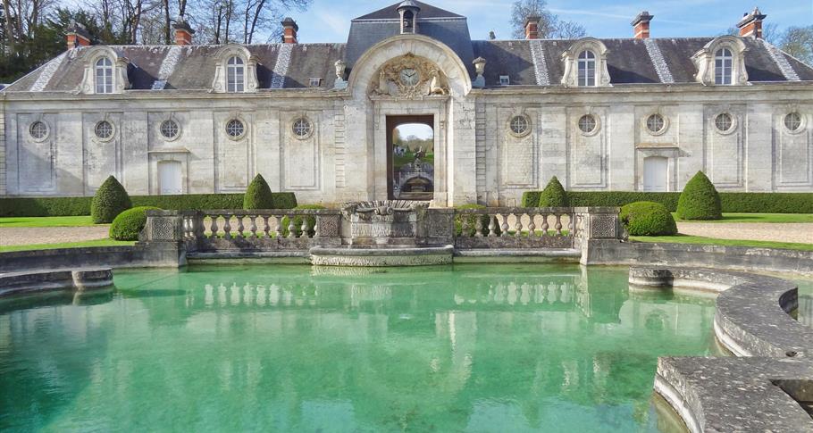 Château de Bizy proche du Camping Château de Bouafles, camping 4 étoiles, proche de giverny dans l'Eure