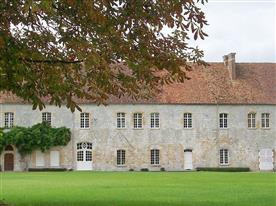 Abbaye Bonport proche du Camping Château de Bouafles, camping 4 étoiles, location emplacement camping caravaning, mobil home, vente mobil home neufs et occasion proche de Rouen, camping bord de Seine dans l'Eure en Haute Normandie - Chateau de Bouafles