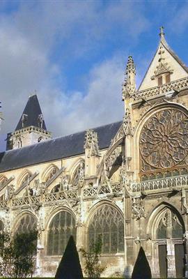 Notre Dame Les Andelys proche du Camping Château de Bouafles, camping 4 étoiles, location emplacement camping caravaning, mobil home, vente mobil home neufs et occasion proche de Rouen, camping bord de Seine dans l'Eure en Haute Normandie - Chateau de Bouafles